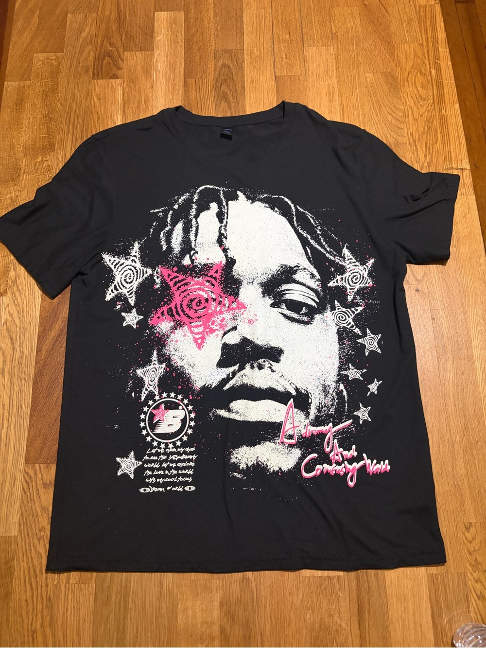 EUC ROMWE Black Short Sleeve Graphic Tee with Pink & White Artwork, Large